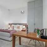 ベッド・アンド・ブレックファスト Starlight Luxury 4*