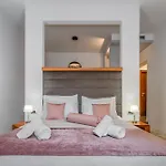 Starlight Luxury ベッド・アンド・ブレックファスト 4*