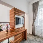 Starlight Luxury 4*