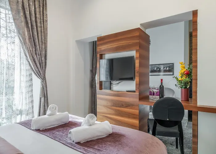 Bed & Breakfast Starlight Luxury Suites Split