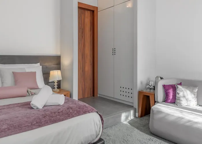 Starlight Luxury Suites