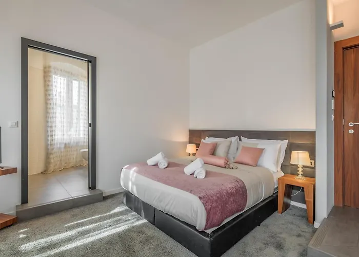 Bed & Breakfast Starlight Luxury Suites Split