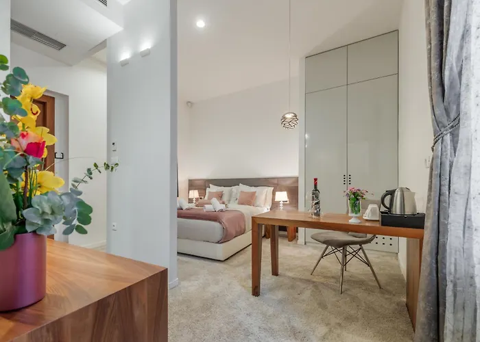 Bed & Breakfast Starlight Luxury Suites 4*