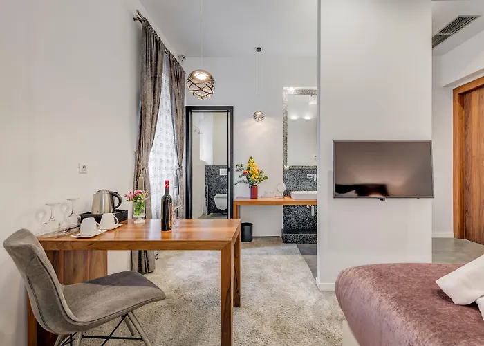 Starlight Luxury Suites 4* Split