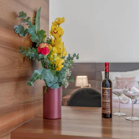 Starlight Luxury Отель типа 