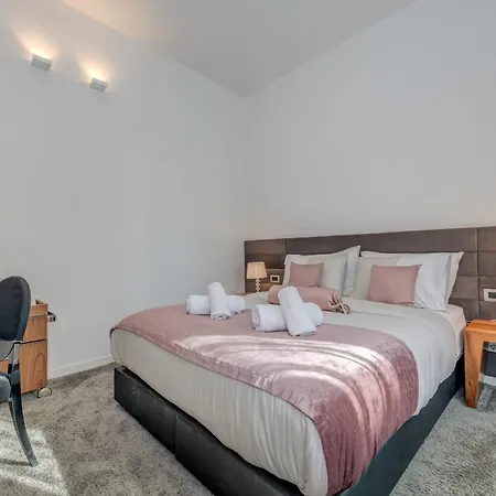 Bed and Breakfast Starlight Luxury Σπλιτ