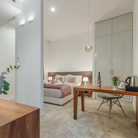 Bed and Breakfast Starlight Luxury 4*